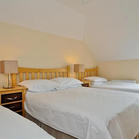 Guest house Amber Lodge Budget Accommodation 3*