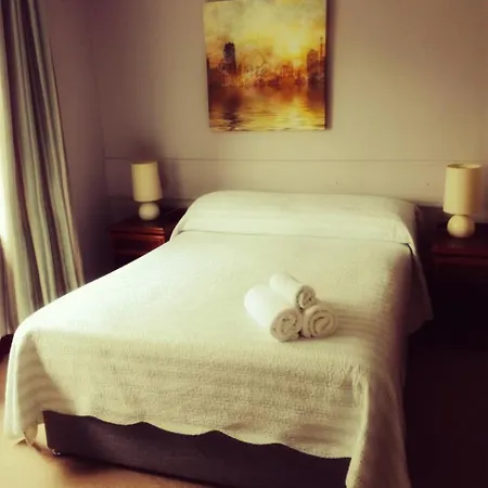 Guest house Amber Lodge Budget Accommodation Galway